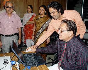 Vice-Chancellor, Professor R. C. Sobti inaugurating the Panjab University website